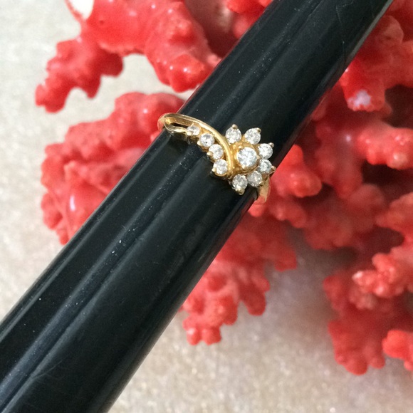 Vintage T gold white topaz ring - Picture 6 of 7